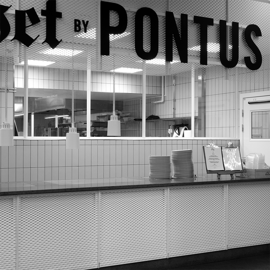Serveringsdisken på restaurang Pontus i Tidningshuset